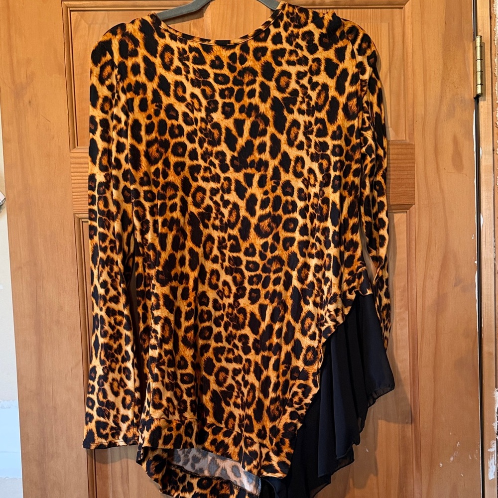 Leopard Print Long Sleeve Top in Gold and Black